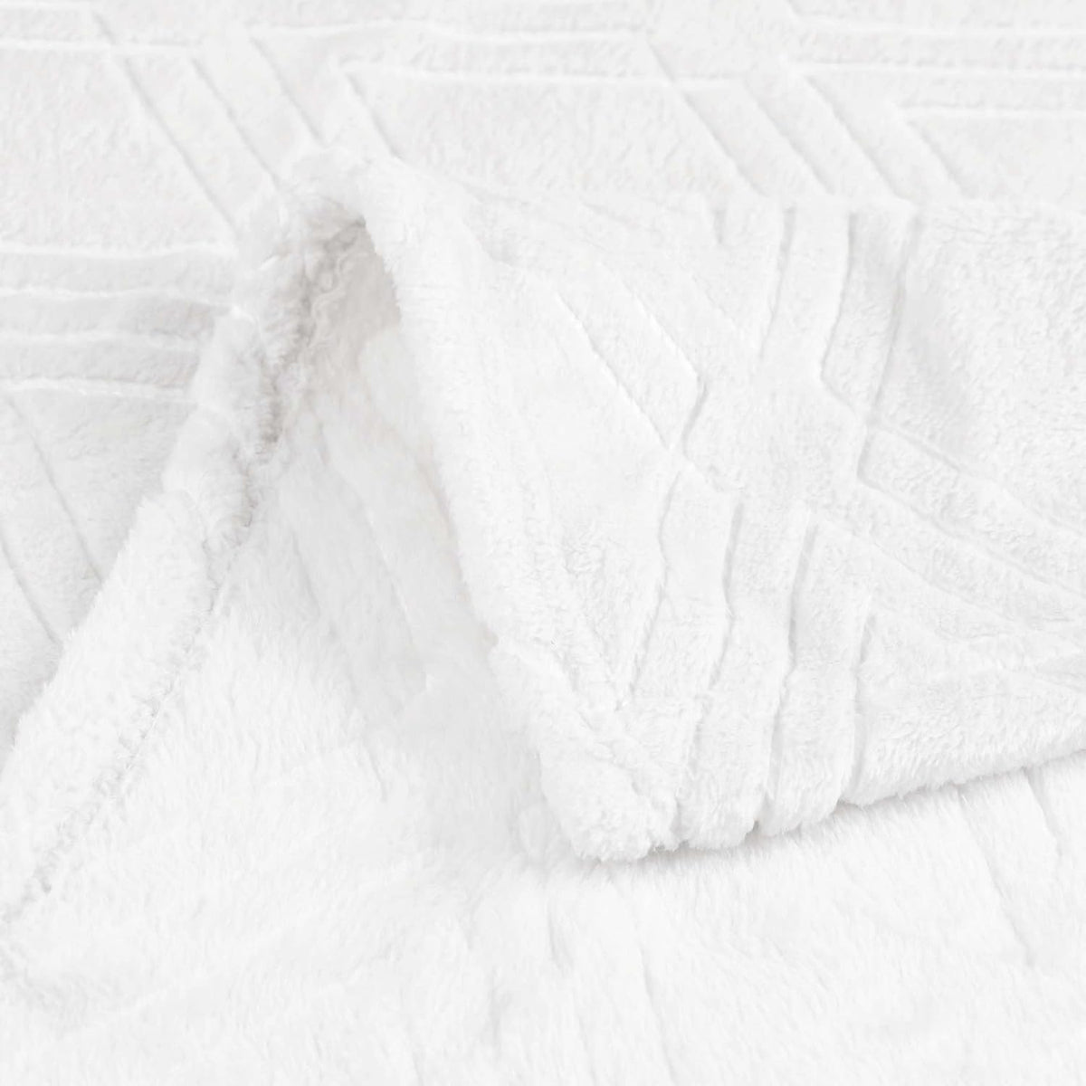 Luxury Plush Embossed Fleece Blanket - King - White - EFB04